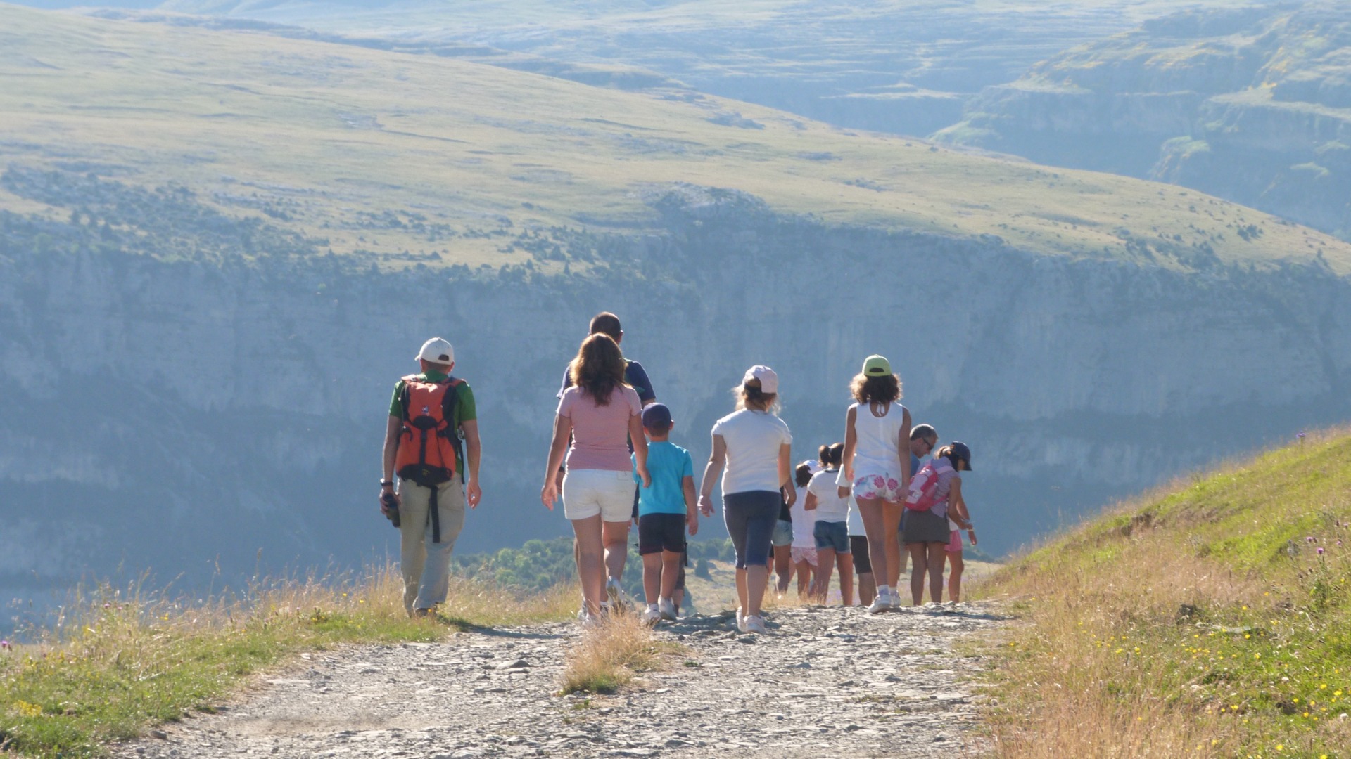 senderismo con niños montaña palentina